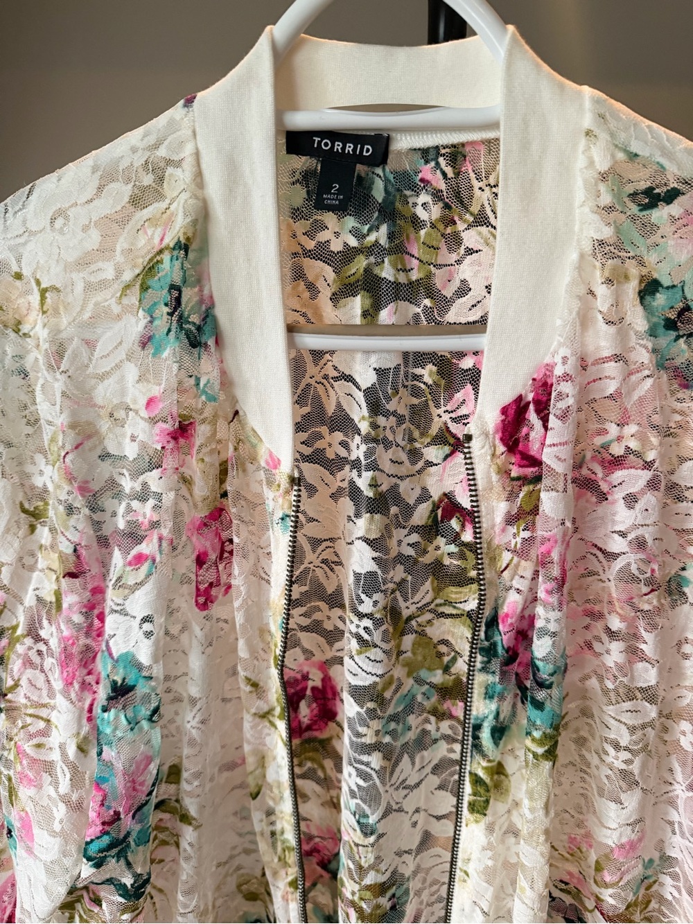 torrid White Lace Floral Bomber Jacket - Picture 3 of 3